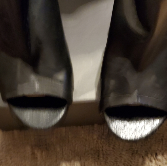 Shoes - Picture 4 of 14